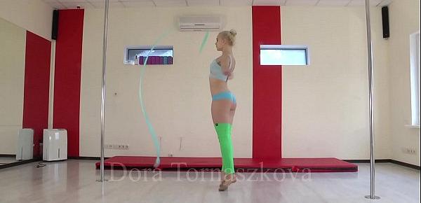  Dora Tornaszkova hot naked gymnastics
